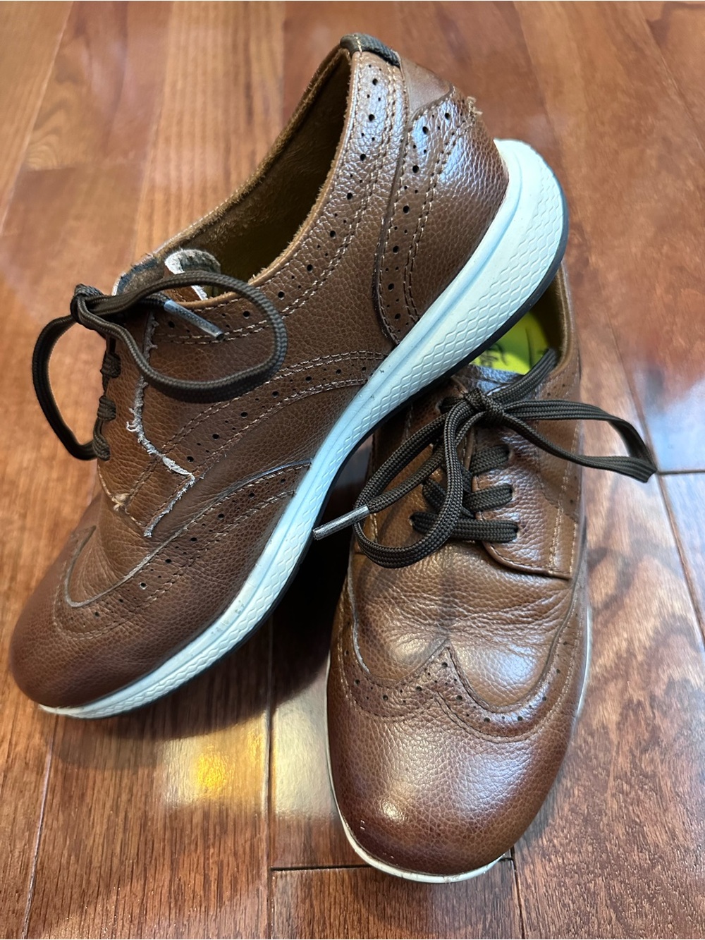 Florsheim Kids Great Lakes Wing Tip Ox Jr. - EUC
